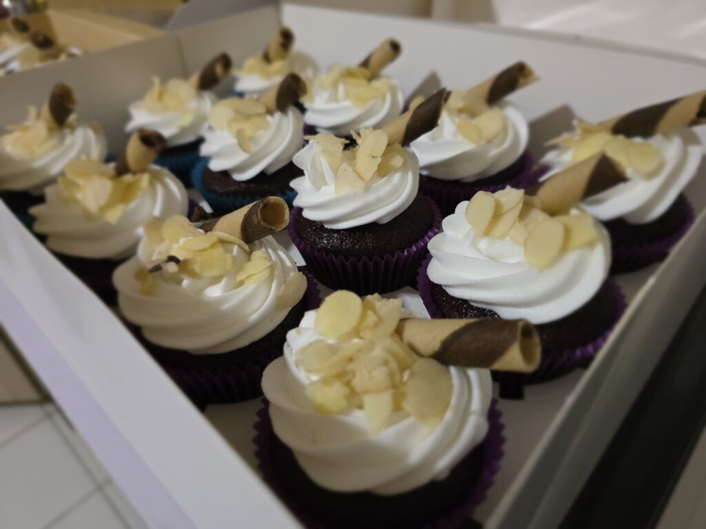 chocolate cupcakes